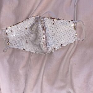 WHITE SPARKLE WEDDING MASK